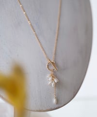 aya mantel necklace