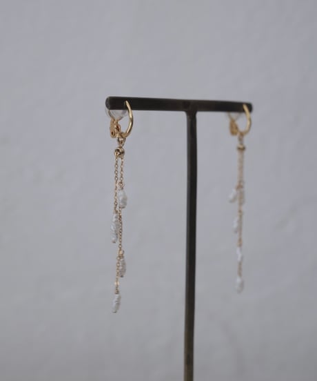 aya seesaw pierce/non hole pierce