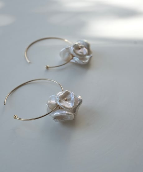 bouquet hoop pierce