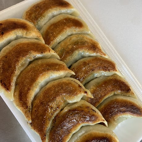 焼き餃子10個入り（作り方・自家製タレ付き）