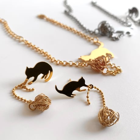 bracelet｜playing cats［ gold ］