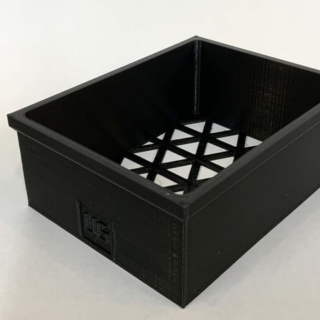 「スリーブに入れたら小箱に入らない問題」を解決するカベタカー(黒)