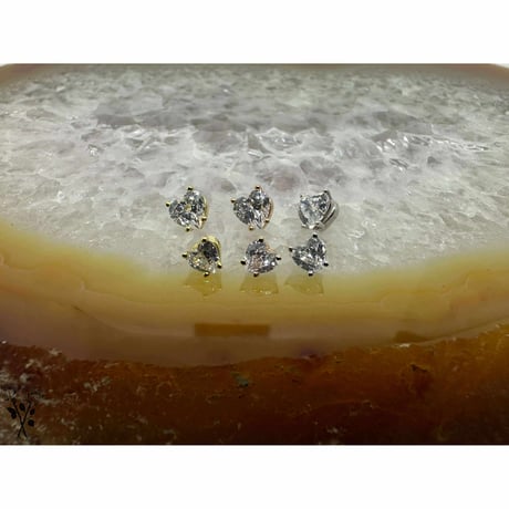 Heart Prong(4mm)(5mm)-18K(YG)(RG)(WG)/CZ