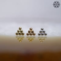 6 Beads Triangle-18K