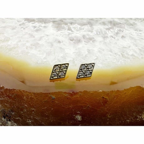 Diamond 4 Stone-14K(YG)(WG)/CZ | GLASS BODY JEW