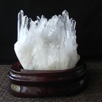 水晶クラスター44（台座付）