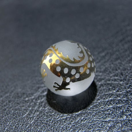 [beads174] サンドブラスト・ビーズ・水晶（龍）12mm 1個