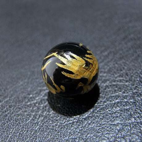 [beads173] 手彫りビーズ・オニキス（龍）12mm 1個