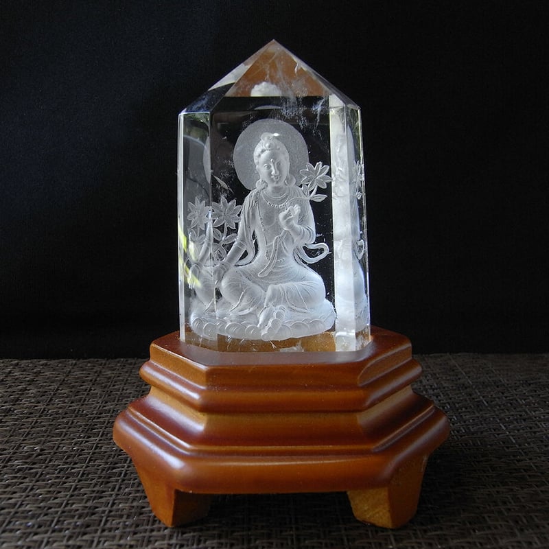 高品質　観音水晶　置物　約12cm 水晶 観音菩薩 - ハイグレード天然石・ジュエリー 代官山