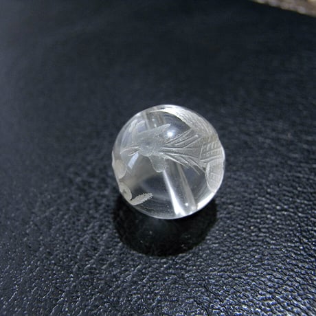 [beads194] 手彫りビーズ・水晶（鳳凰）12mm 1個
