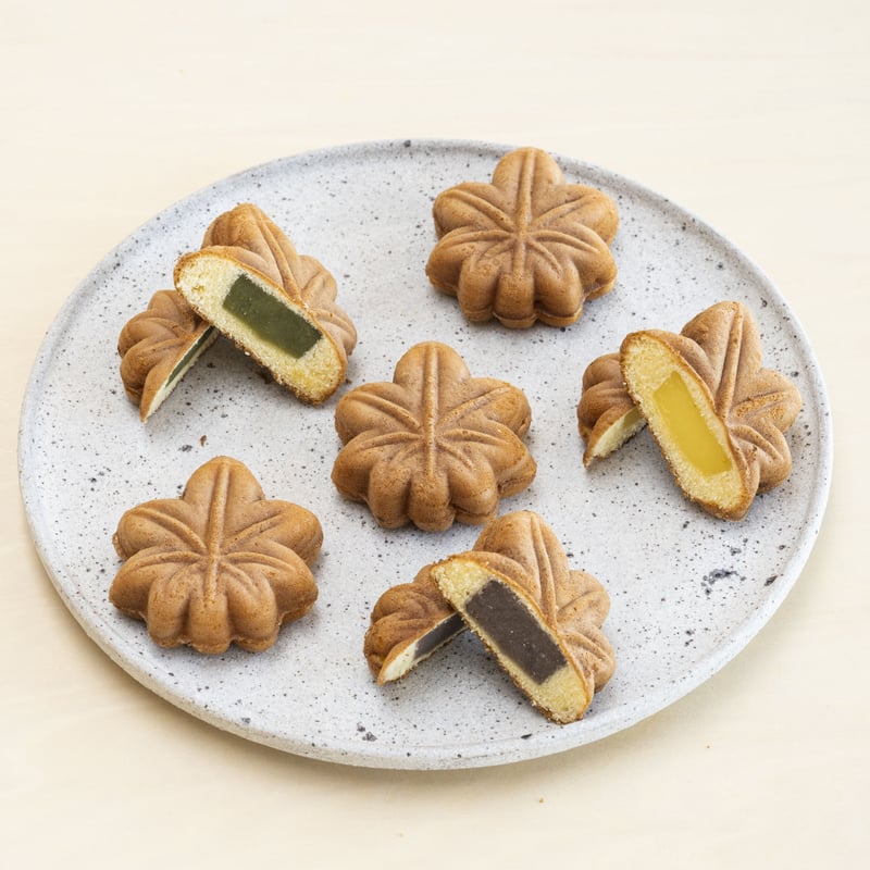 もみじ饅頭miekoページ もみじ饅頭詰合せ（4種8個入） | 博多屋