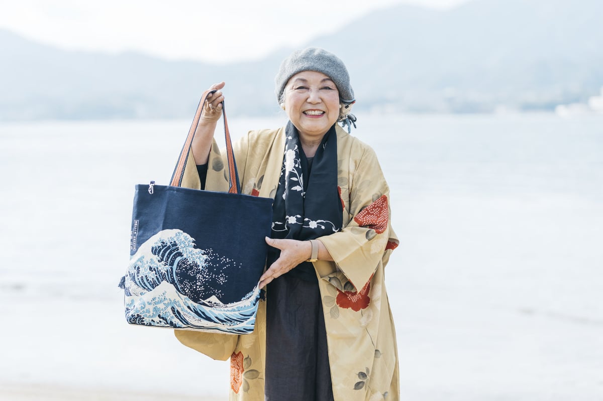 一澤信三郎帆布　トートバッグ「富嶽三十六景　凱風快晴」（葛飾北斎） 一澤信三郎帆布 トートバッグ「富嶽三十六景 凱風快晴」（葛飾