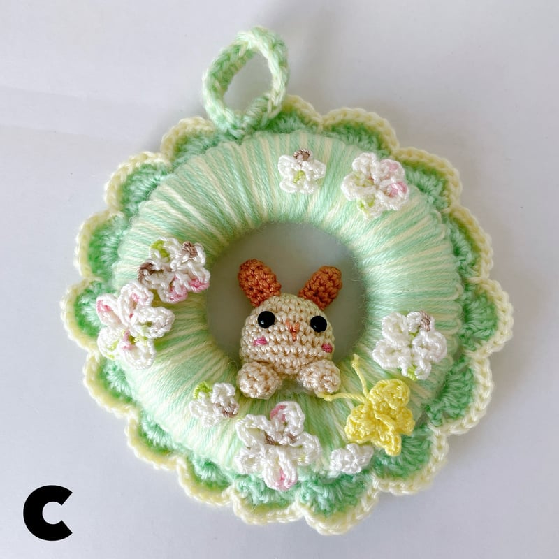 handmade》うさぎのあみぐるみリース | fluffy's