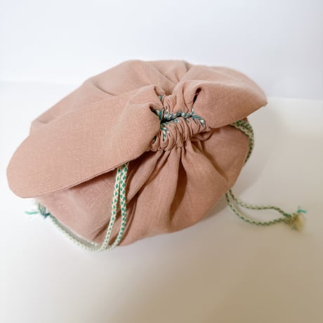 《handmade》おでかけうさぎ（うさみみ巾着）