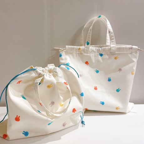 《handmade》巾着持ち手付きポーチ