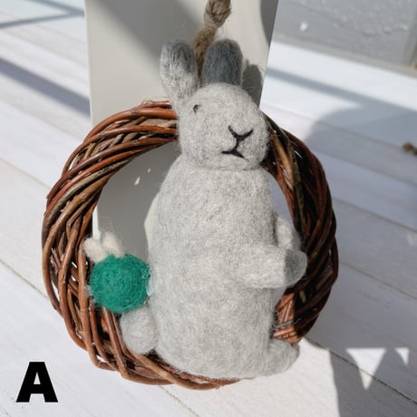 《handmade》ウサギのリース（中）