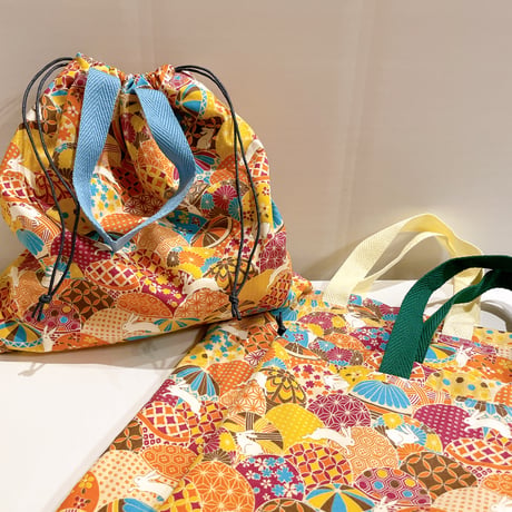 《handmade》巾着持ち手付きポーチ（和柄）