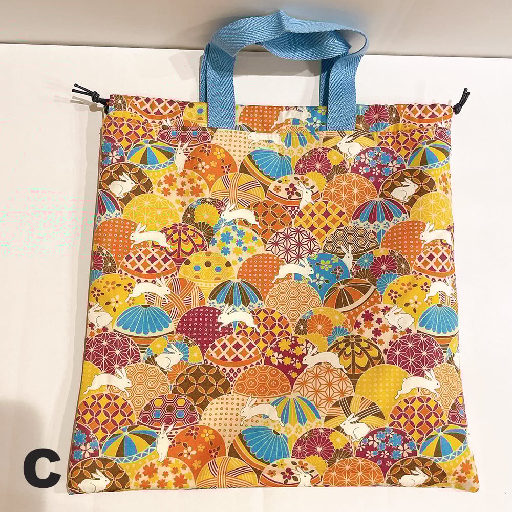 ハンドメイド♡持ち手付き巾着 handmade》巾着持ち手付きポーチ（和柄） | fluffy's