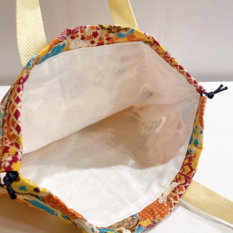《handmade》巾着持ち手付きポーチ（和柄）