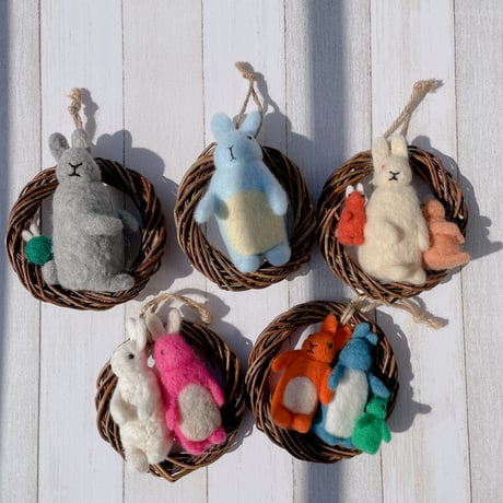《handmade》ウサギのリース（中）
