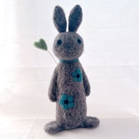 《handmade》羊毛うさぎさんグレー