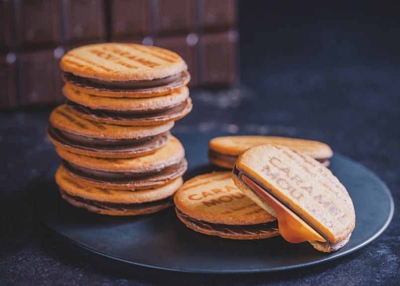 ギフト包装】キャラメルムーサンド 18個入 | TAKEZAWA SELECT