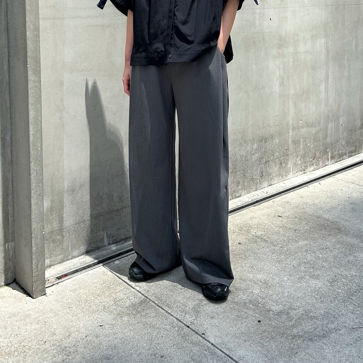 Parc.1】 Side tuck Wide trousers | Parc.1 HAP