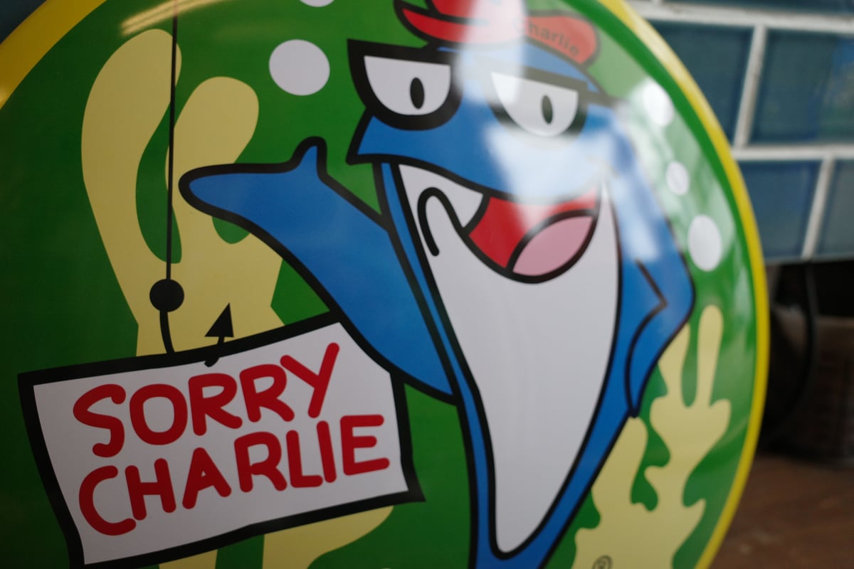 新品 チャーリーツナ Charlie Tuna メタルサイン 看板 Starkist