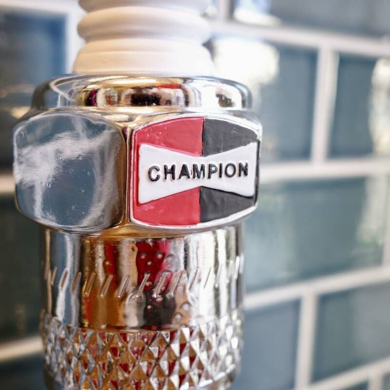 新品 Champion Plug チャンピオン プラグ レジンスタチュー ライト