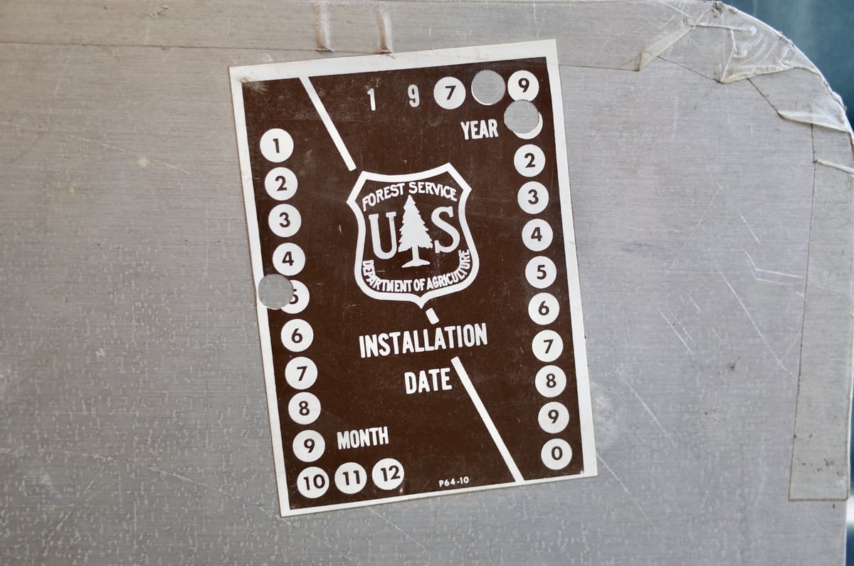 ビンテージ ONE WAY TRAFFIC ワンウェイ ロードサイン 看板 アメリカ製