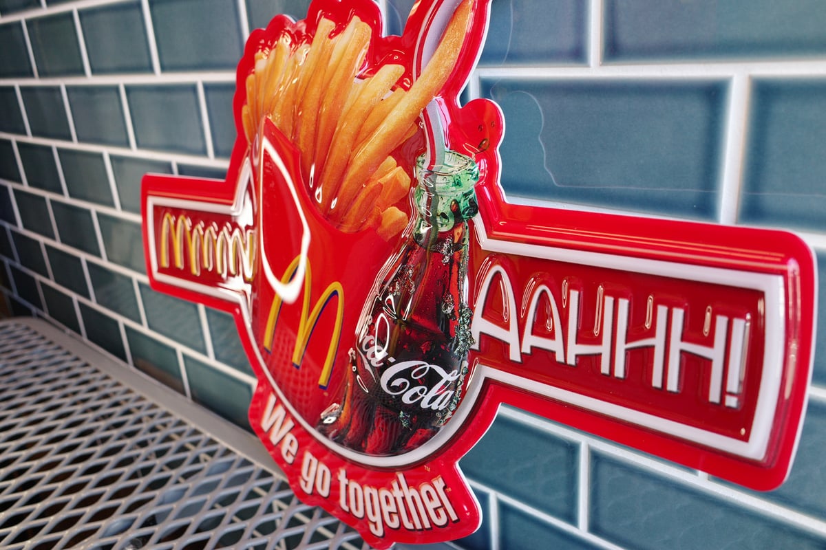 ビンテージ　マクドナルド　鏡　パブミラー　ディスプレイ　看板 サインボード マクドナルド McDonald's 看板 額装 ディスプレイ