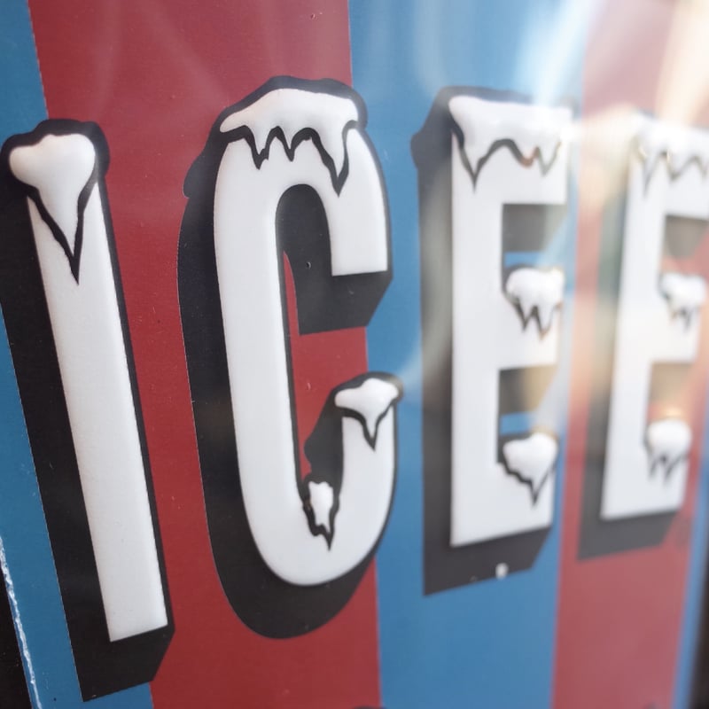 ICEE アイシー 看板 ブルー | Collection Market ICEE アイシー 看板 ブルー | Collection Market