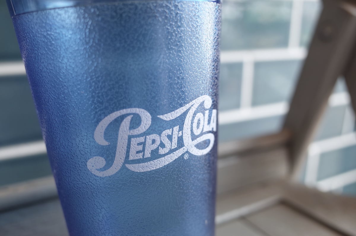 PEPSI 黒と青のドット柄カップ 楽天市場】【アウトレット】ドット柄 たたき マグカップ（2色