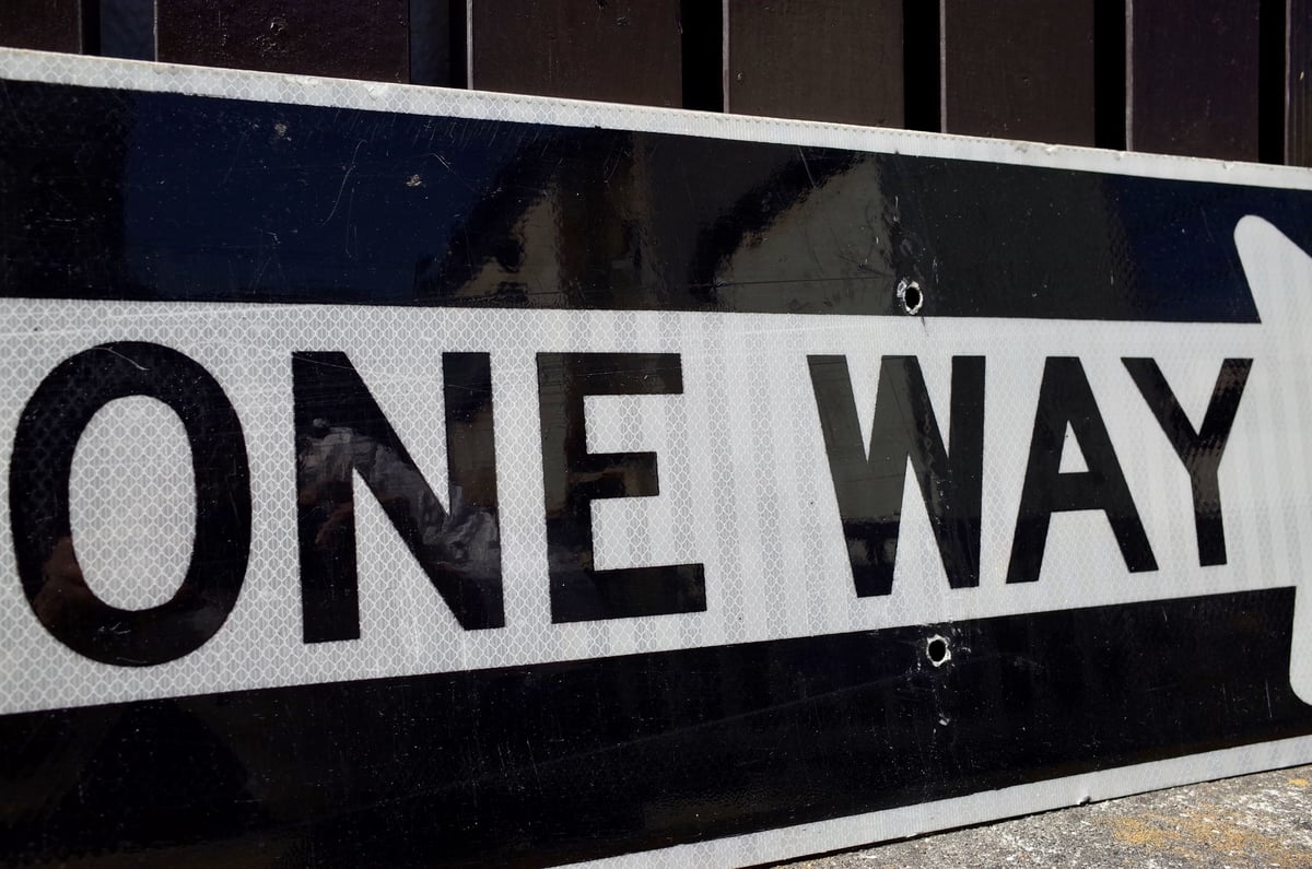 ビンテージ MILE 186マイルトラフィックサイン 看板ロードサイン　USA製 ビンテージ ONE WAY ワンウェイ ロードサイン 看板 アメリカ製