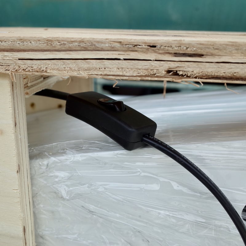 フォアローゼス　照明　看板　ネオン fit=scale-down,w=1200