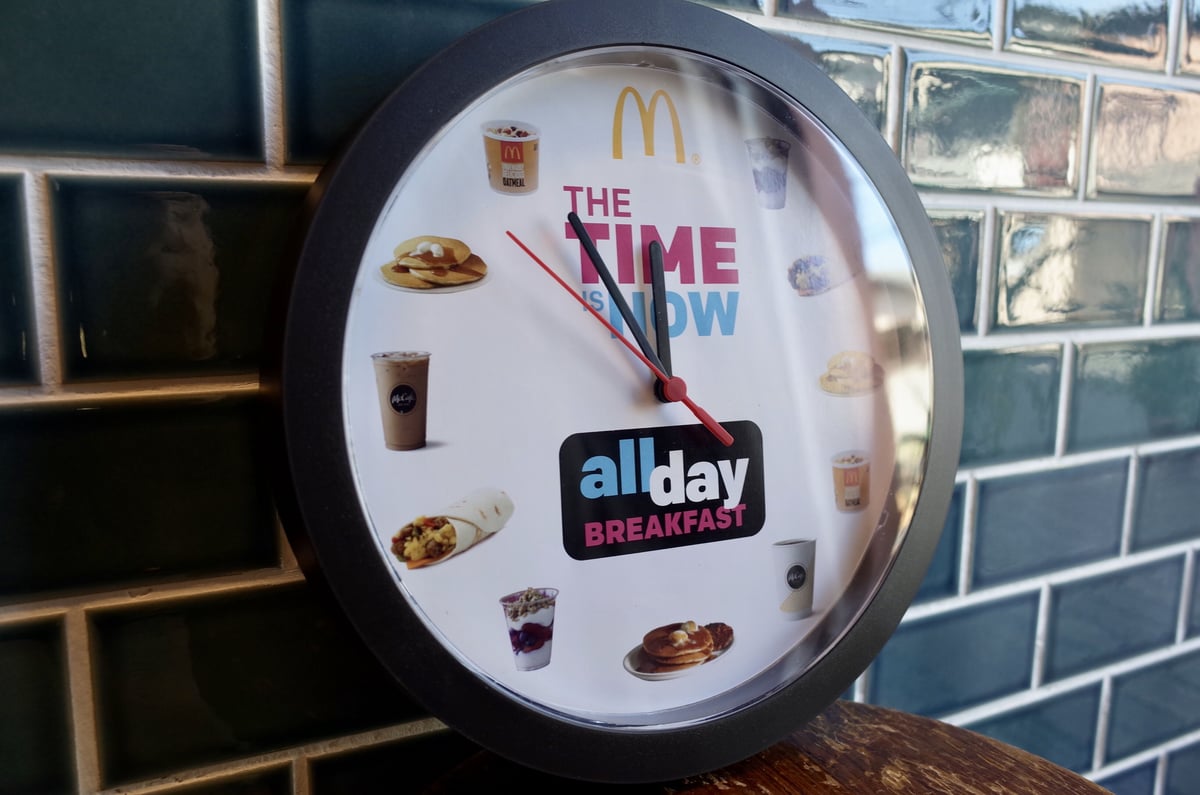 海外 マクドナルド ビンテージ ロナルド 時計 アドバタイジング Amazon.co.jp: マクドナルド ロナルド ビンテージ 目覚まし時計