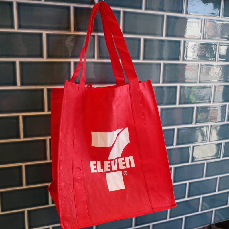 新品 US限定 7eleven トートバッグ RED | Collection Market