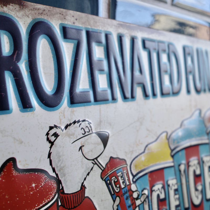 新品 ICEE アイシー ベア BEAR 看板 エンボスサイン メタルサイン 新品 ICEE アイシー ベア BEAR 看板 エンボスサイン メタルサイン