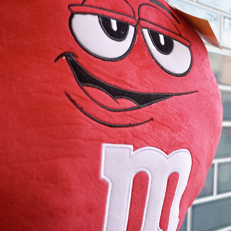M＆M'S エムアンドエム チョコレート クッション RED アメリカ