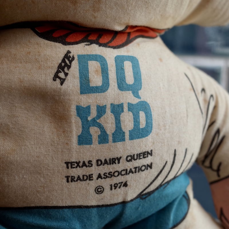 1970年代　デイリークイーン　DQ ライセンスプレート　看板　サイン　アメトイ 1970年代 デイリークイーン DQ ライセンスプレート 看板 サイン