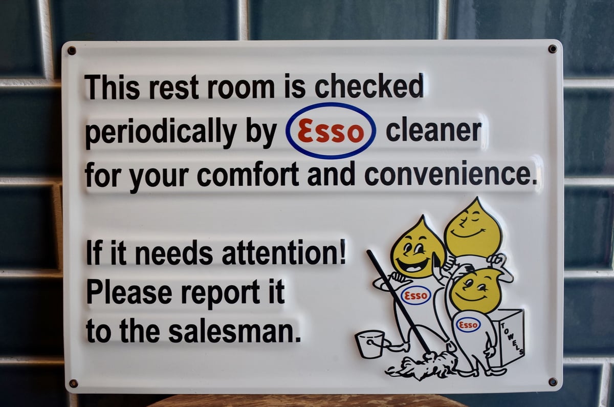 ESSO BOY エッソボーイ OIL オイル スクエア 看板 メタルサイン ESSO BOY エッソボーイ OIL オイル スクエア 看板 メタルサイン