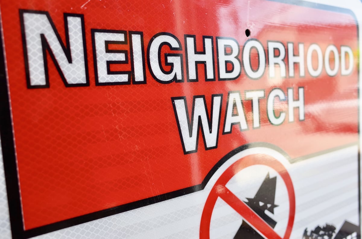 ネイバーフッドウォッチ セキュリティメタルサインボード NEIGHBORHOOD WATCH security sign 看板 | Collectio