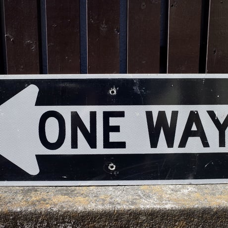 道路標識◆道路看板◆トラフィックサイン◆ロードサイン◆ストリート◆ONE WAY ロードサイン | STORES