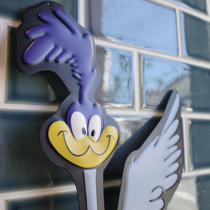 新品 ロードランナー ROAD RUNNER エンボス メタルサイン ヘルメット