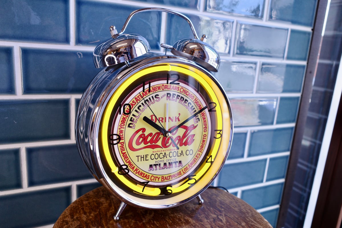 新品 Coca Cola コカコーラ ネオンクロック アラームクロック 新品 Coca Cola コカコーラ ネオンクロック アラームクロック