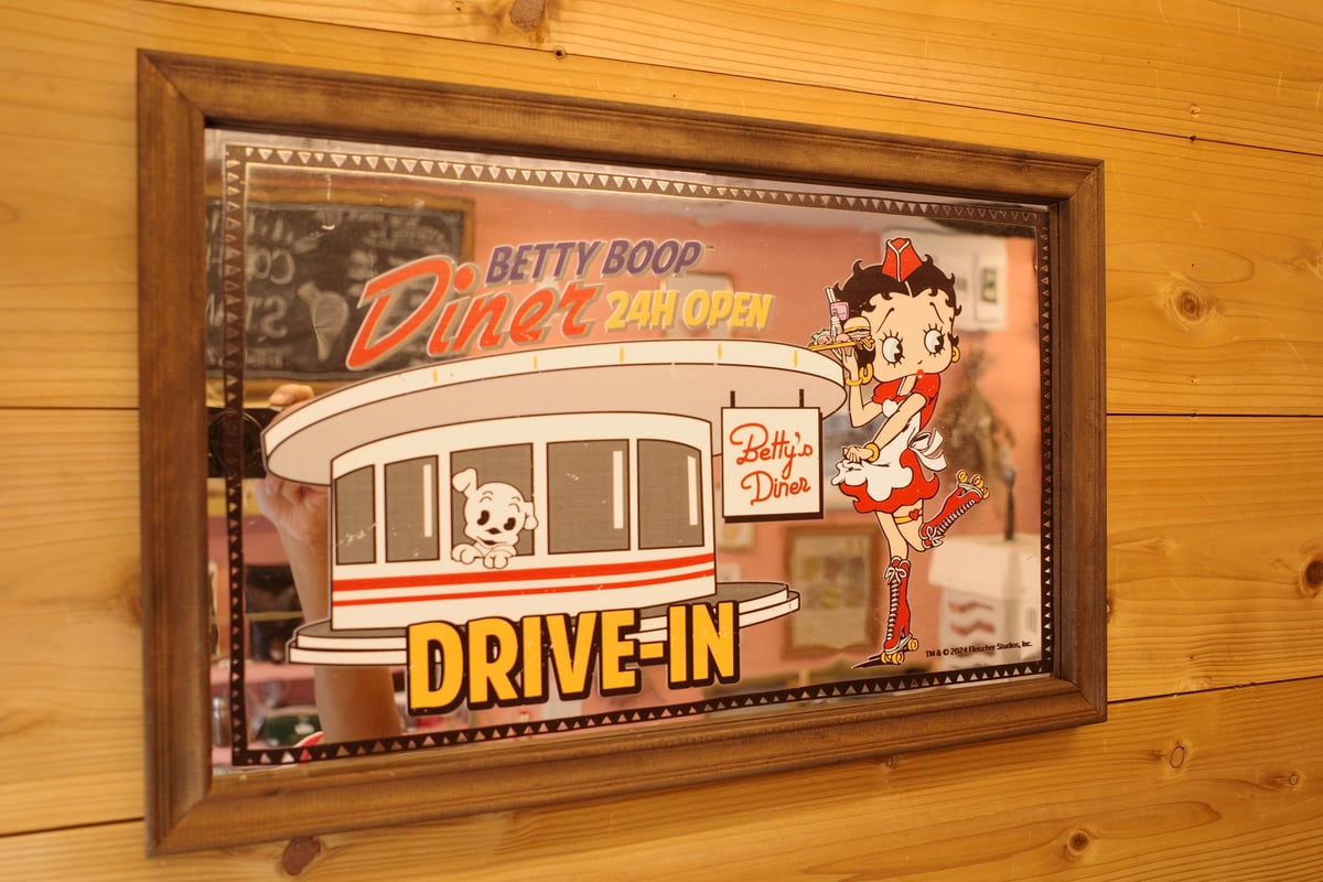 新品 Betty Boop ベティちゃん ダイナー ウッド パブミラー PUB MIRROR