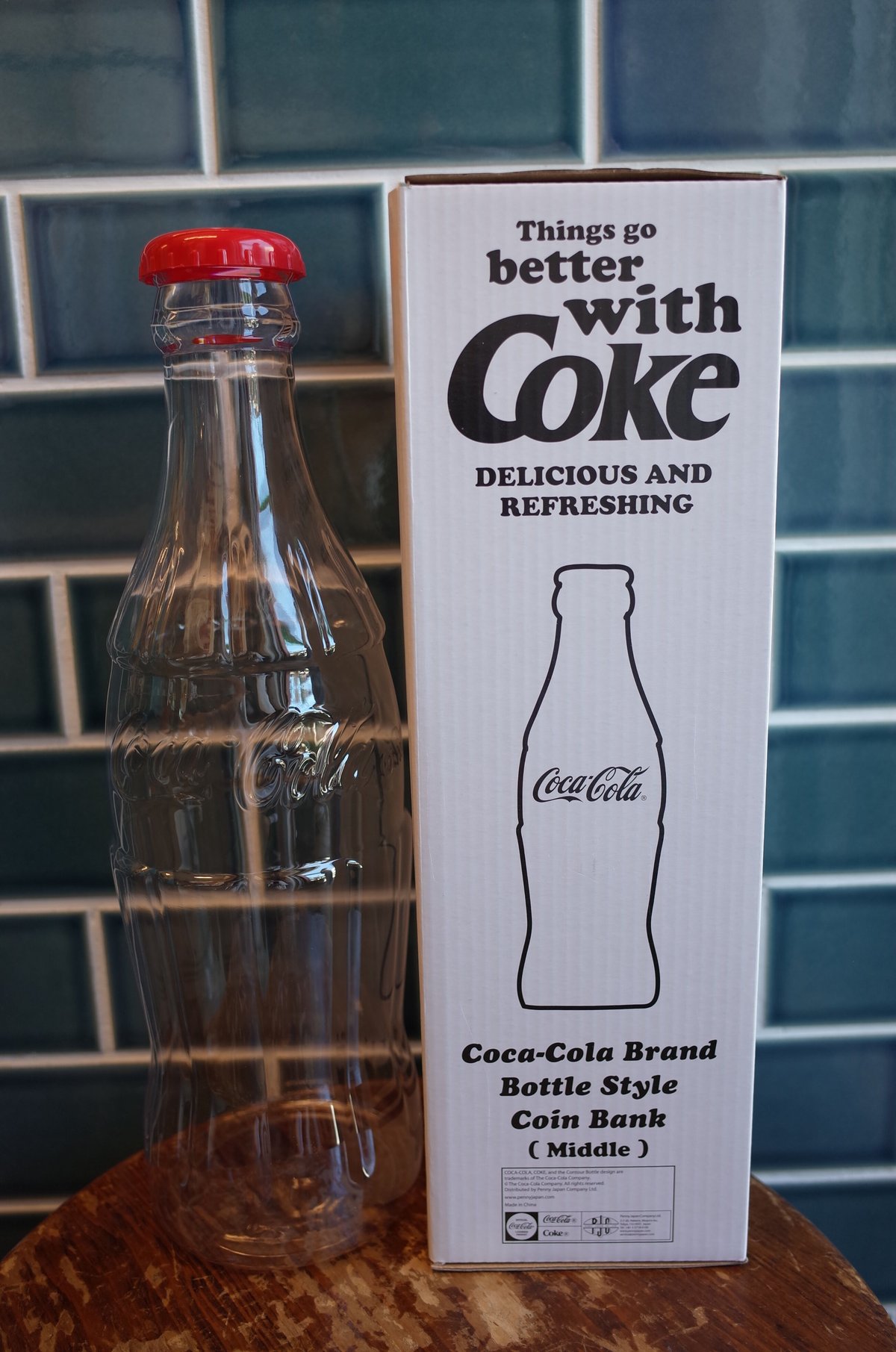 コカ・コーラ貯金箱　Coca-Cola コカ・コーラ 貯金箱 - メルカリ