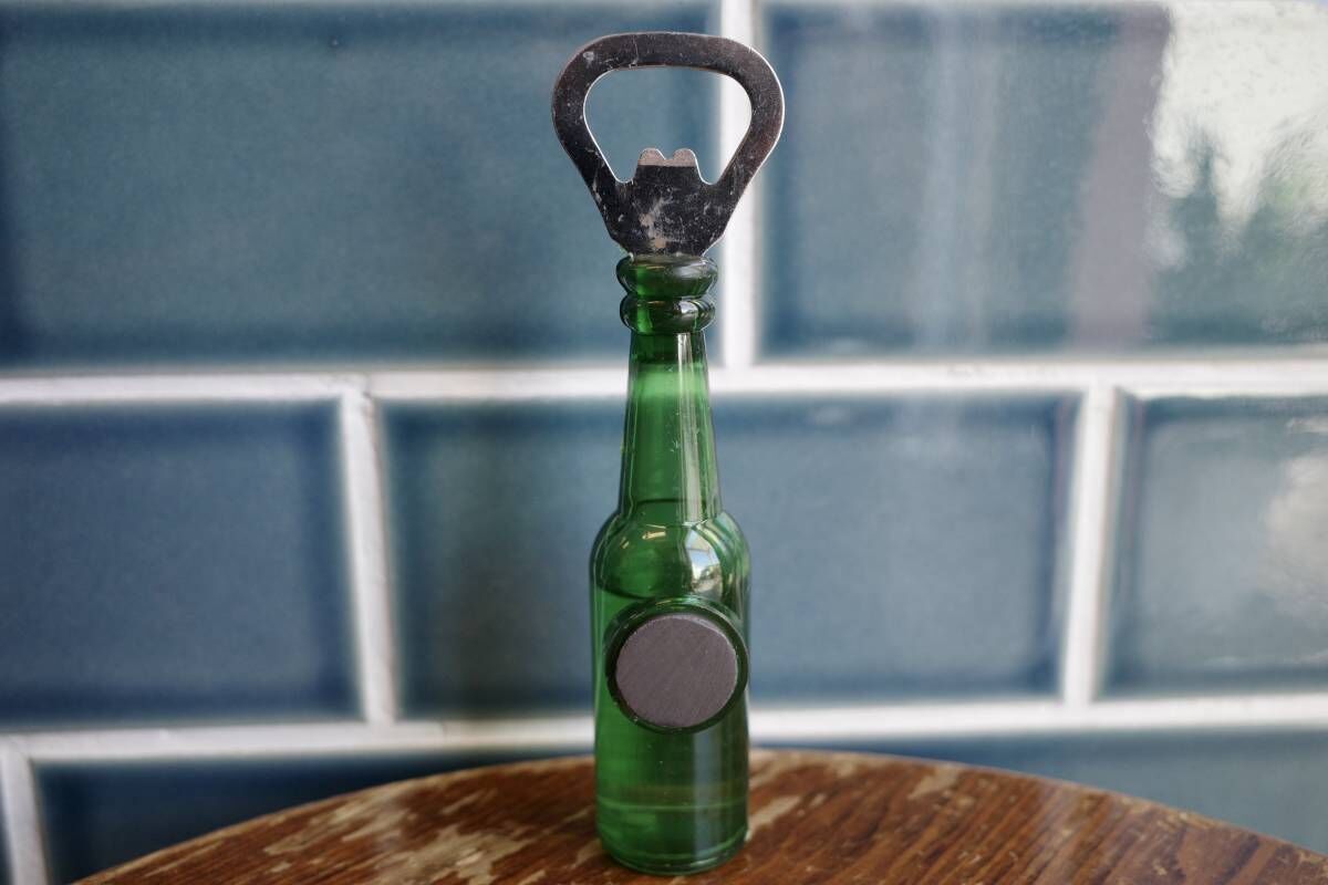 新品 Heineken ハイネケン ボトルオープナー 栓抜き マグネット バー