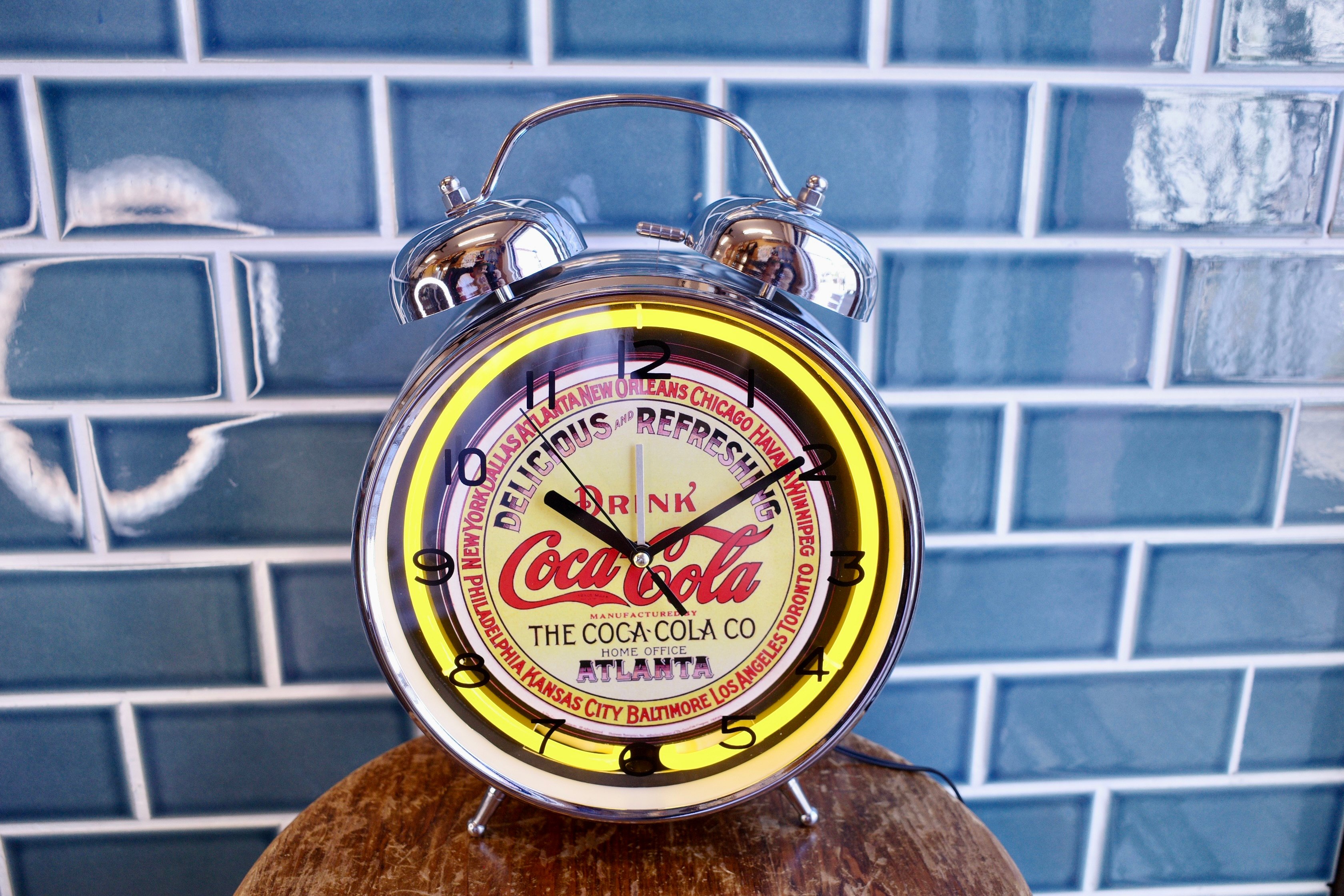 新品 Coca Cola コカコーラ ネオンクロック アラームクロック 目覚まし