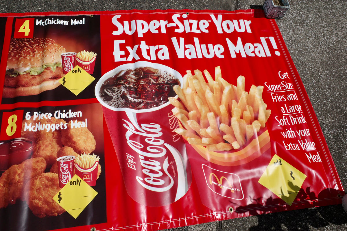 Mcdonald's　マクドナルド　看板　レトロバナー　タペストリー　アメリカ Vintage Mcdonald's MENU メニュー ショップバナー USA製 ビンテー